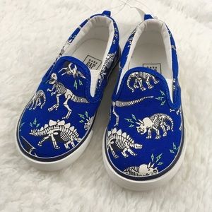 dinosaur tennis shoes